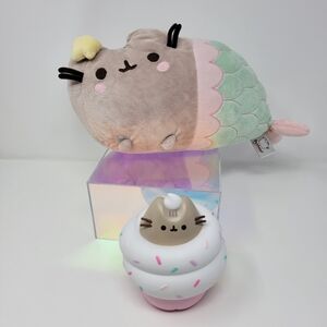 Gund PUSHEEN Meowmaid Cat Plush 12” Stuffed Animal + 2025  Pusheen Box Vinyl Toy